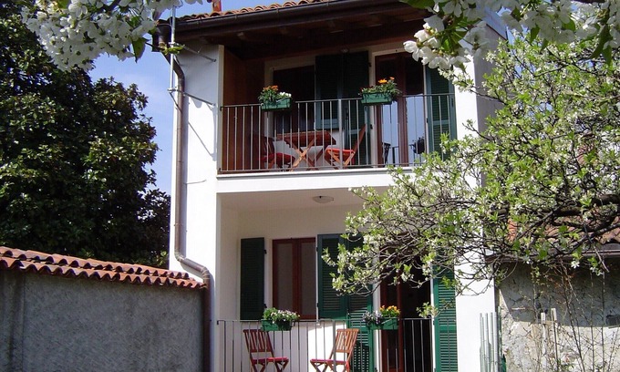 Pallanza Casa | Casa brillante cerca del lago