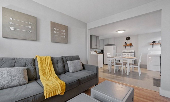 Rimmon Heights Apartamento | Bright Modern Open Layout 2nd Flr Short to MidTerm