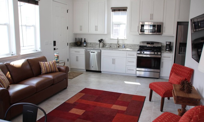 Marina Apartamento | Bright, New, Spacious full apartment in Marina near beaches, Carmel, Monterey