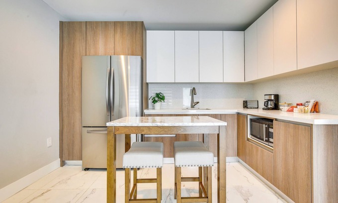 North Miami Casa | Bright North Miami Home Near Beaches & Shops!