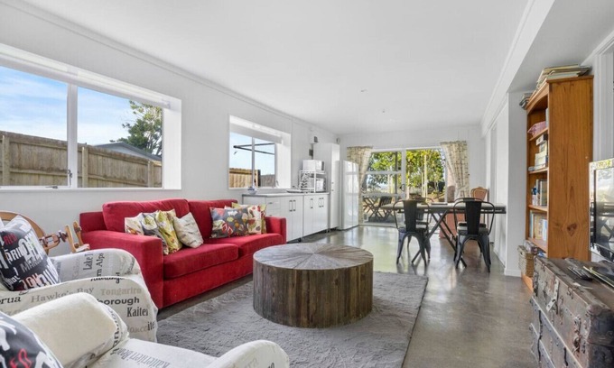 Saint Johns Apartamento | Bright 3-Bedroom Unit with Parking and Kitchenette