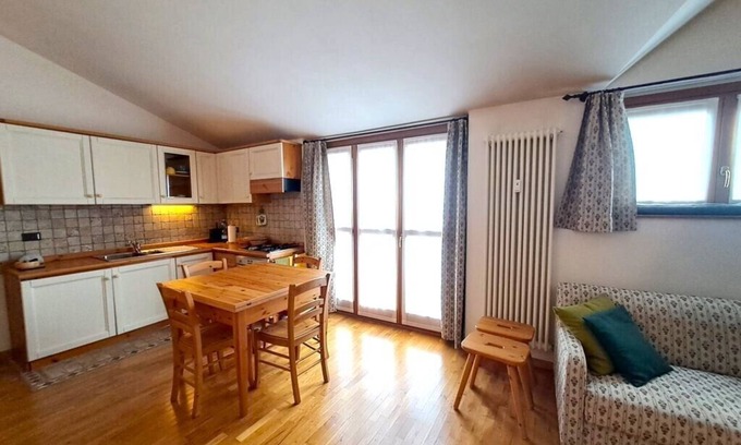 Chiesa in Valmalenco Apartamento | Bright one-bedroom apartment with panoramic view terrace
