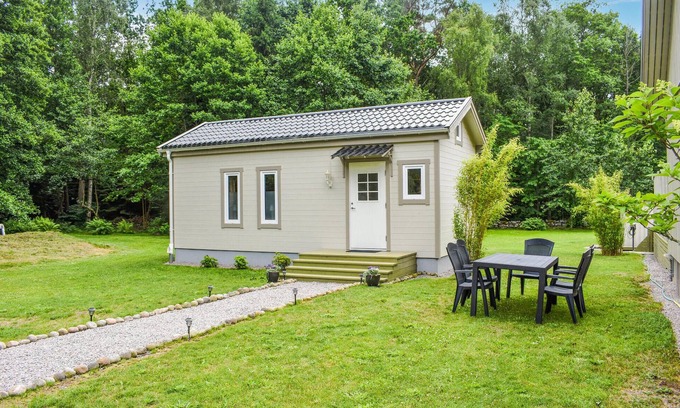Torhamn Casa | Bright, quietly located cottage close to the water.