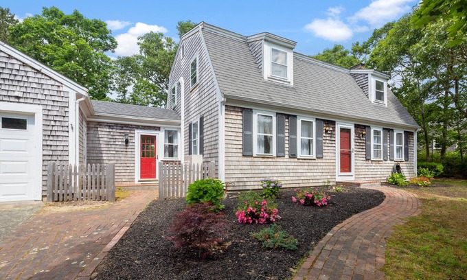 South Chatham Casa | Bright S. Harwich Home, Private Backyard, Close to Beaches, Bike Trail & Shops
