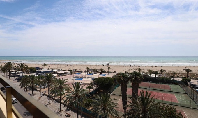 Sagunto Apartamento | Apartamento luminoso en primera línea - Puerto de Sagunto