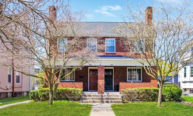 Sewickley Casa | Bright Sewickley Village House, 2BR + Office & Living Room Futon, Walk to Shops