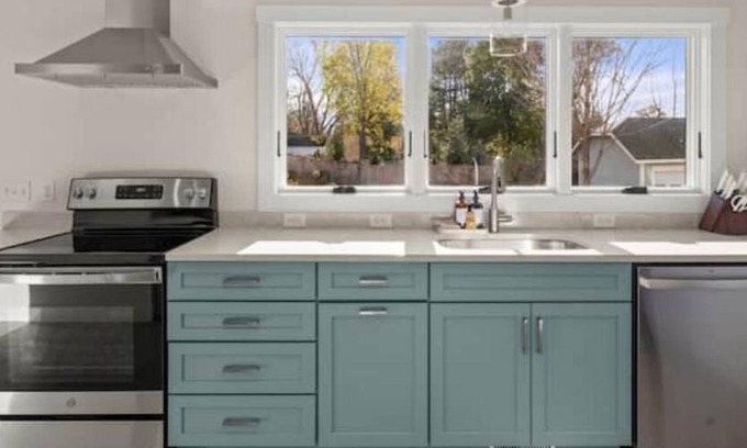 South End Casa | Bright South End Home