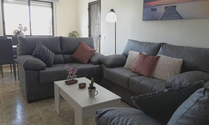Centro histórico de Estepona Apartamento | Apartamento amplio luminoso cerca de la playa con garaje