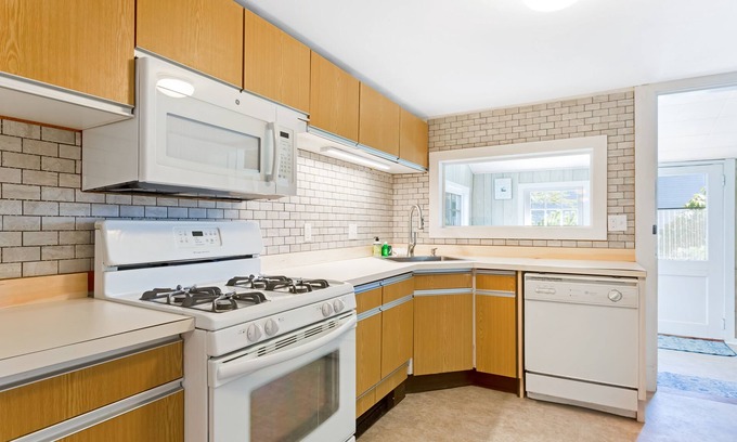 Seal Harbor Casa | Bright, spacious getaway with full kitchen, furnished porch & WiFi - near trails
