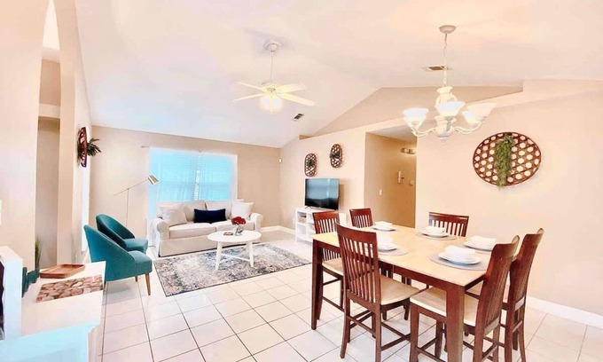 Tallahassee Casa | Bright & Spacious Getaway in Lovely NE Tallahassee