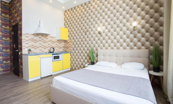 Petrovskoye Apartamento | Bright studio in the Center - Hrekivska str. 3