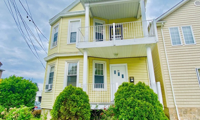 Haledon Casa | Bright, Stylish & Cozy 5Bed Home w/Backyard & Grill