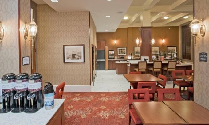 Downtown Baltimore Hotel | Bright Suite w/ Packed Kitchen for Comfortable Extended Stays - 4 Units