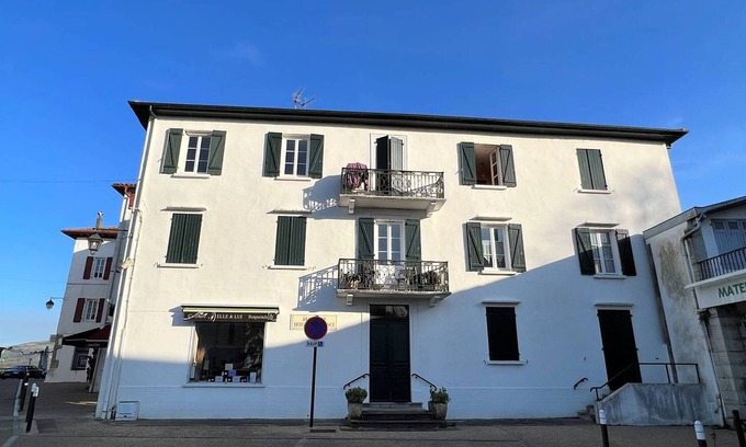 Cambo-les-Bains Apartamento | Luminoso T2 en el centro de Cambo-les-Bains, se permiten mascotas