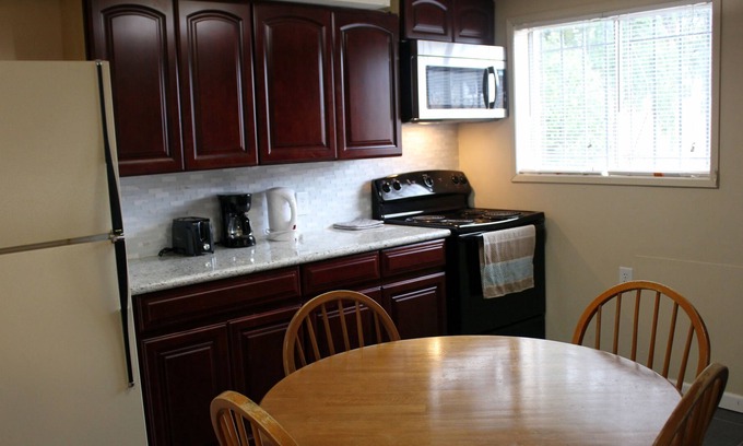 Brighton Casa | Brighton Retreat (Walk to Metro)