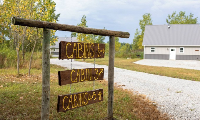 Rensselaer Cabina | Brightstone Lake North East Cabins