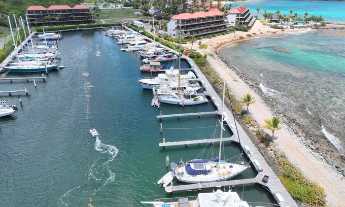 Estate Queens Quarter Condominio | Brilliant 2/2 condo (Brand new)Sapphire Beach Resort