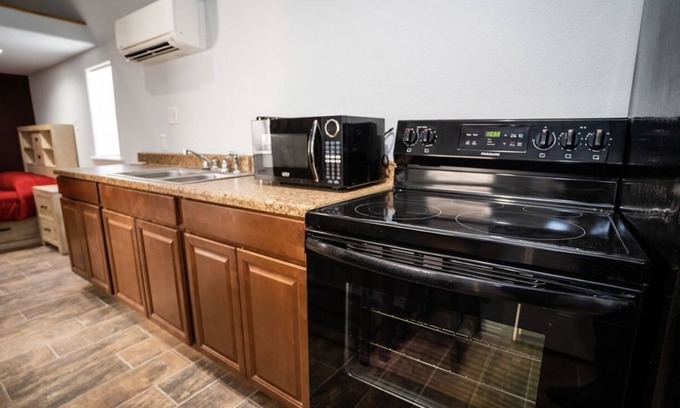Brazoria Cabina | Bring the family and relax in one our cabins close tothe river!