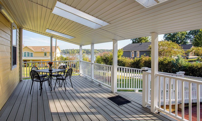Gold Nugget Point Casa | Bring Your Boat! Lake Murray Home w/ Dock & Ramp