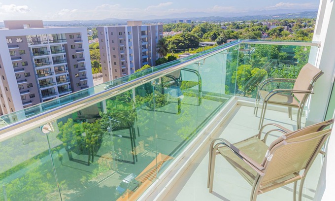 Santiago Province Condominio | Brisas de Santiago-Comodidad y relajacion. Hermosa vista, céntrico y seguro.