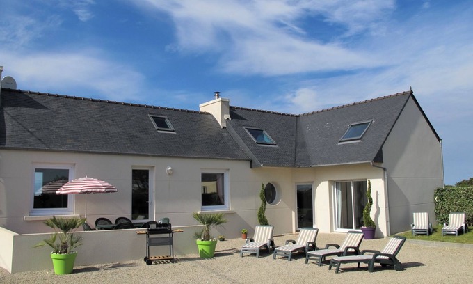 Cleder Casa | Brise Marine by Interhome