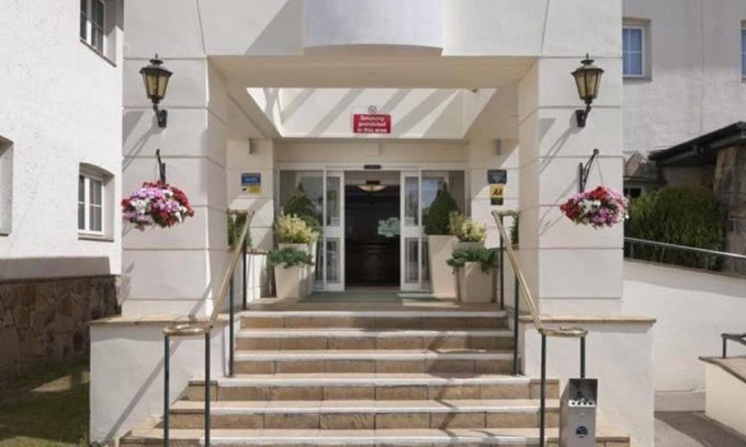 Wilmslow Hotel | Britannia Airport Inn Manchester