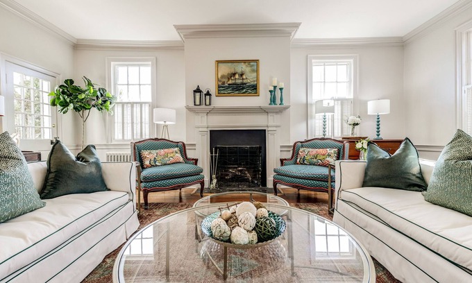 Old Town West Casa | Brockett House - Your Perfect Old Town Home!