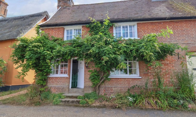 Saxmundham Cabaña | BROOK COTTAGE, pet friendly, character holiday cottage in Peasenhall