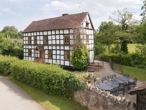 Mathon Casa | Brook House