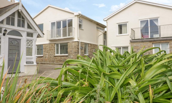 Penzance Cabaña | Brook House, SENNEN COVE