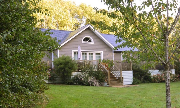 Pattiswick Casa | Brook Lodge