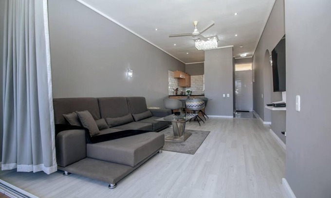 Summerstrand Apartamento | Brookes Hill 217 on the Beach Front