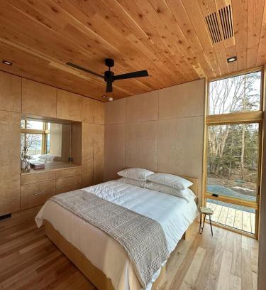 Brooklyn Casa | Brooklyn Shore Lodge