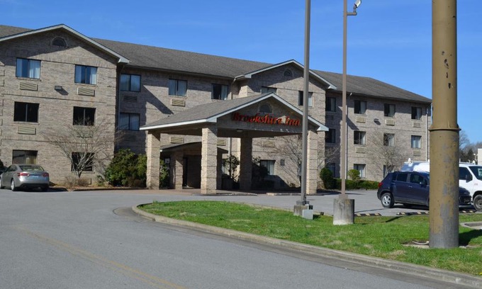 Pikeville Hotel | Brookshire Inn