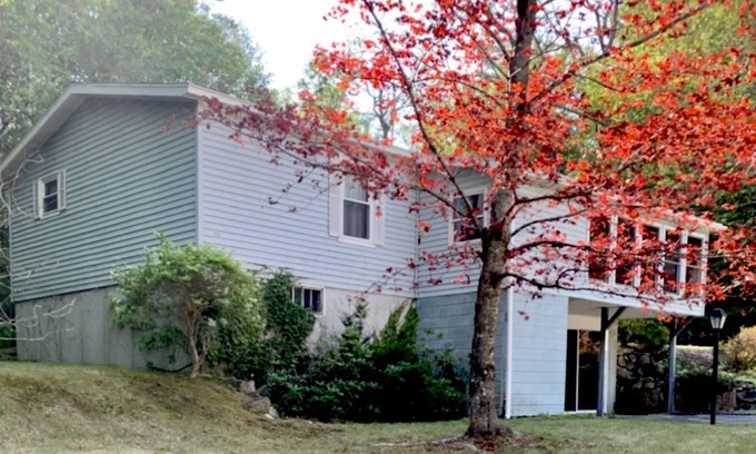 Conway Casa | Brookside 2 Bedroom on the White Mountain National Forest
