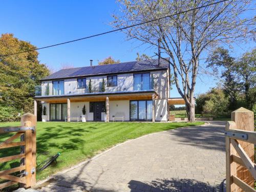Broad Hinton Casa | Brookside