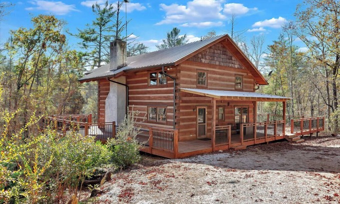 Salem Casa | Brower Drive Escape S
