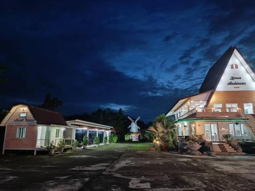 Huai Nam Khao Casa | Brown Andaman Krabi
