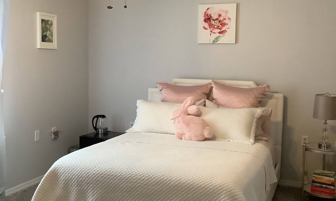 Palmetto Cama Y Desayuno | Brown Bunny BnB— Peaceful Retreat in Palmetto FL Outdoors WiFi AC