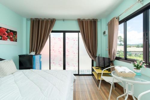 Sattahip Hotel | Brown Home Sattahip @ 19
