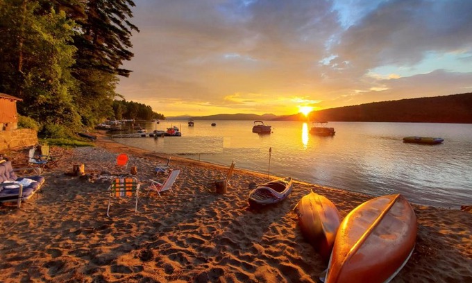 Schroon Lake Casa | Brown's Beach at Schroon Lake
