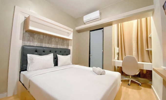 Jatingaleh Apartamento | Brown Toned 1Br Without Living Room Apartment At The Alton
