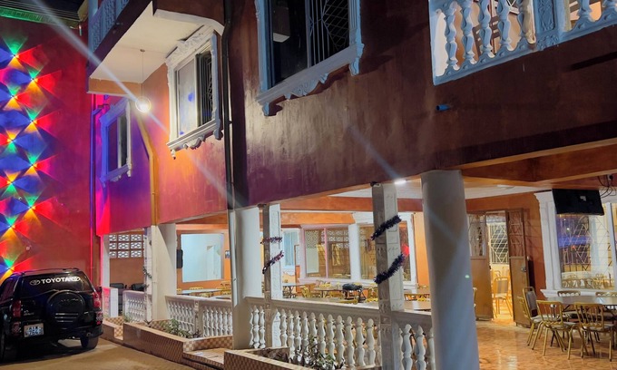 Freetown Complejo | Brownerts Resort