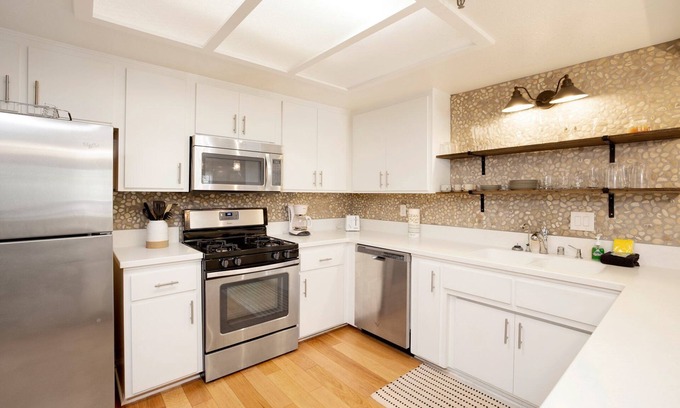 Summit Estates Condominio | Brownie's DEN #2205