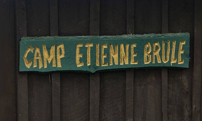 Papineau-Cameron Casa | Brule Cottage