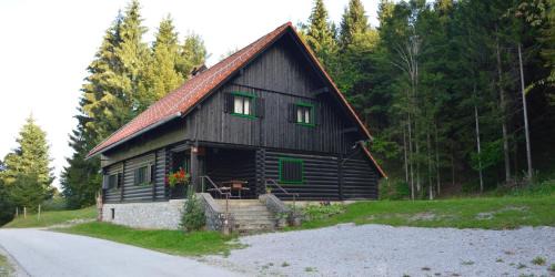 Komarna Vas Chalet De Esquí | Brunarica Petric - Bela krajina - Komarna vas - Smučišče Gače - Semič