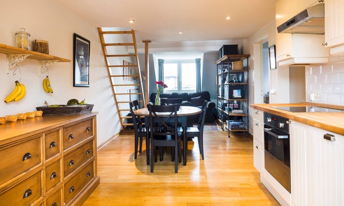Sint-Lambrechts-Woluwe Apartamento | Brussels EU Cosy Duplex Residence