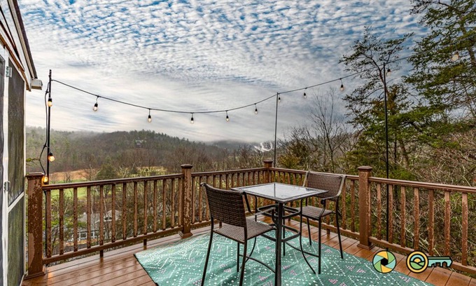 Basye Casa | Bryce Ascent - ski slope & golf course mtn views!