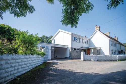 Oxwich Casa | Bryn View – 5 Bedroom Holiday Home – Oxwich