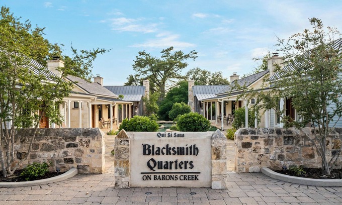 Fredericksburg Apartamento | BSQ Compound